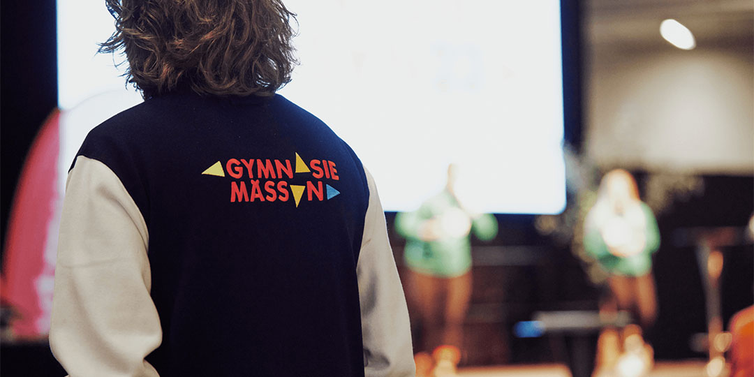 bild på person med GM jacka