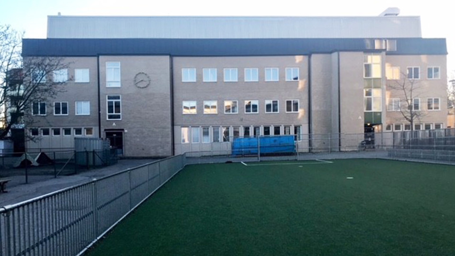 ess gymnasiet vällingby byggnad